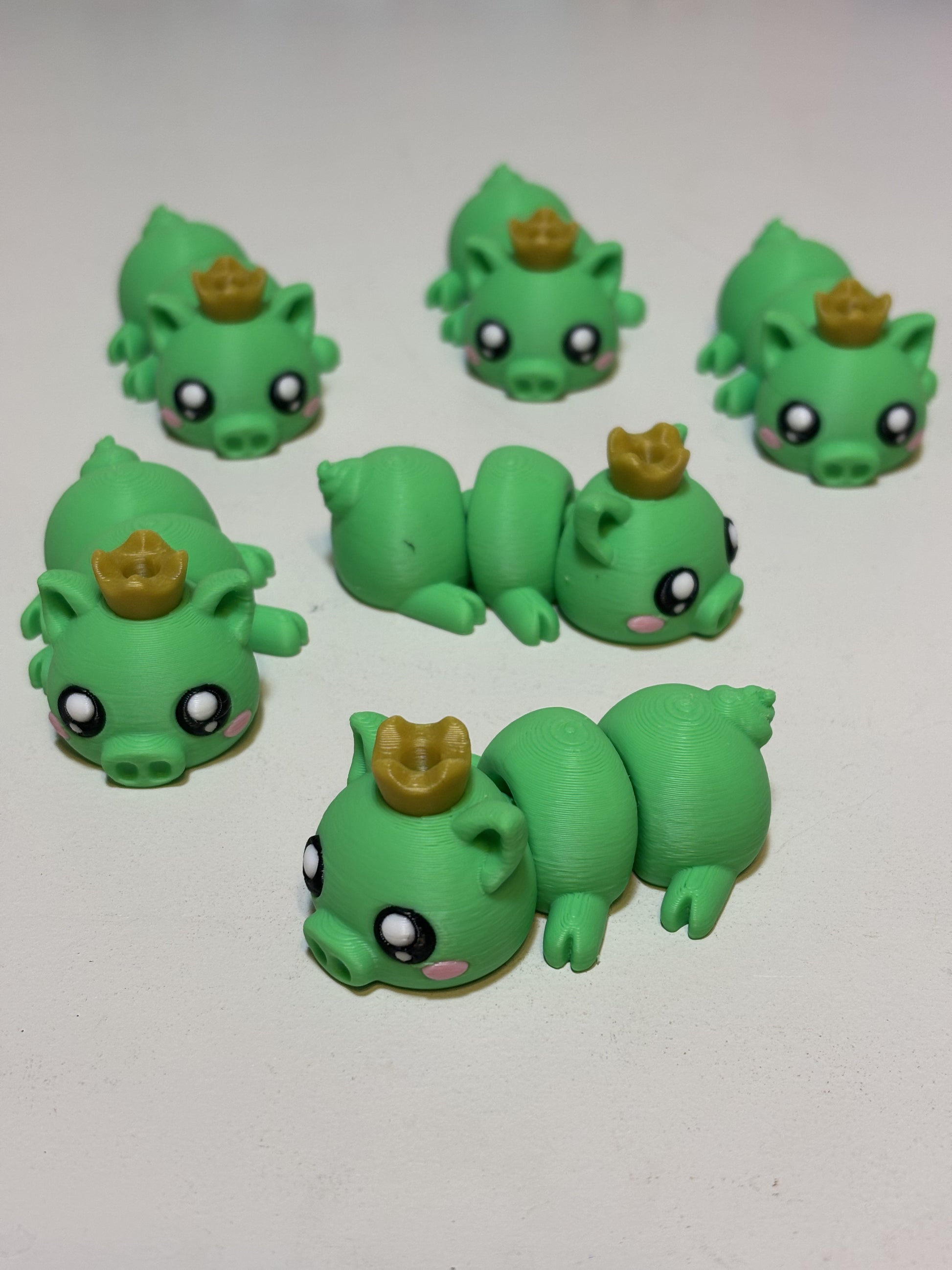 Multiple flexi articulated animals arranged together showing full character roster
